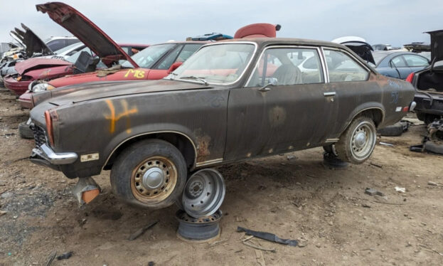 Junkyard Gem: 1972 Chevrolet Vega Sedan