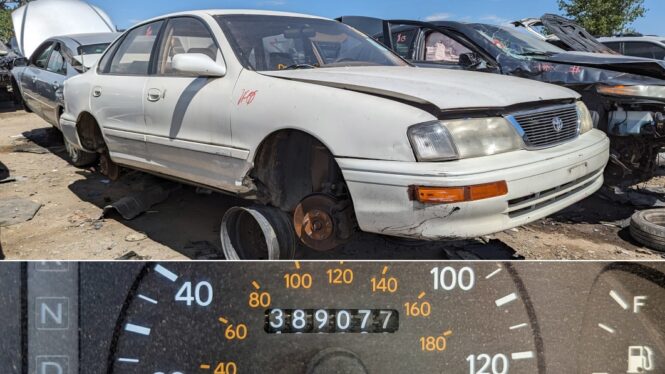 Junkyard Gem: 1995 Toyota Avalon XLS with 389K miles