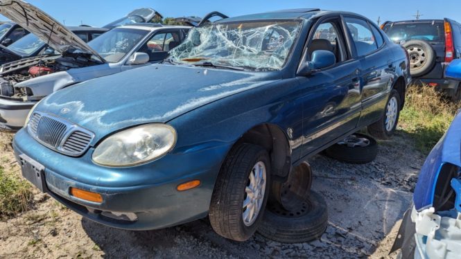 Junkyard Gem: 2000 Daewoo Leganza CDX