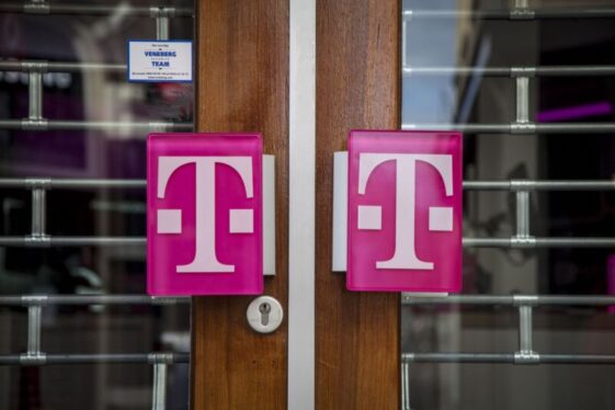T-Mobile switches users to pricier plans and tells them it’s not a price hike