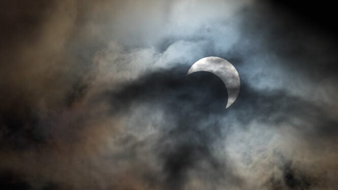 The Most Captivating Photos of This Weekend’s Annular Eclipse