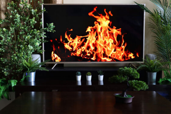 After luring customers with low prices, Amazon stuffs Fire TVs with ads