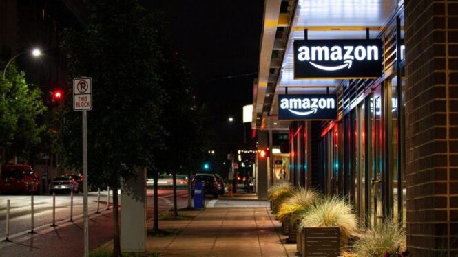 Amazon to Ditch Clothing Stores, Wants More Grocery Stores Instead