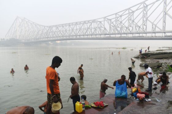 Delhi Plans to Unleash Cloud Seeding in Its Battle Against Deadly Smog