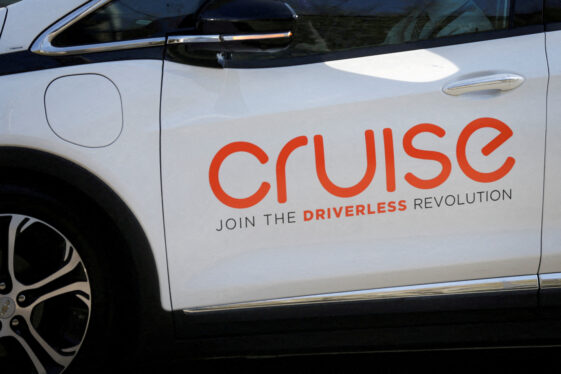GM’s Cruise recalling 950 driverless cars after crash involving pedestrian