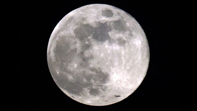 See November’s Full Beaver Moon light up the sky around the world (photos)