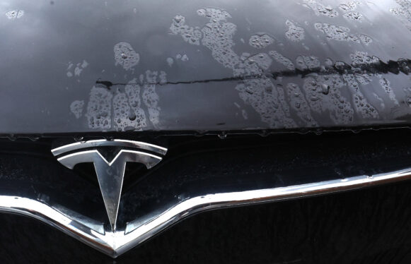 Sweden sides with Tesla, says transport agency must deliver plates or pay up