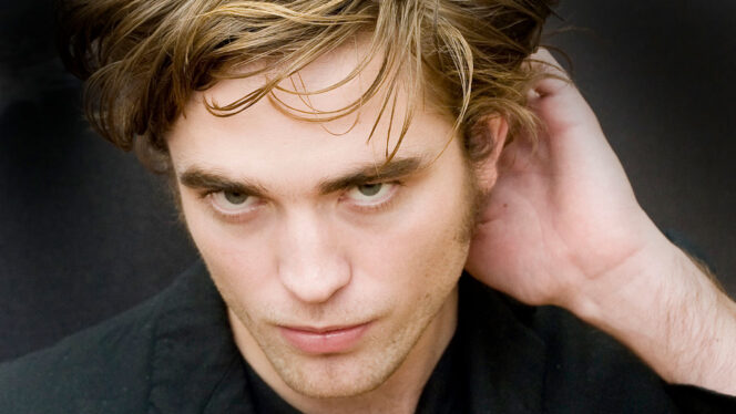 Twilight Director Recalls Studio’s Concerns Over Robert Pattinson Casting