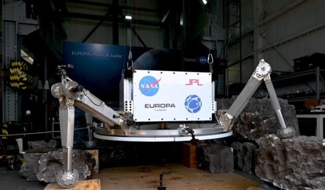 Watch this Jupiter moon lander handle harsh terrain it may face on Europa (video)