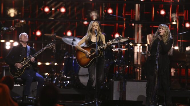 What You Didn’t See Backstage at the Rock & Roll Hall of Fame Induction Ceremony: Sheryl Crow, Carrie Underwood & More