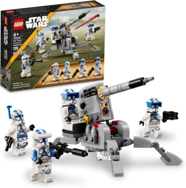 A perfect holiday gift: this Stormtrooper Lego set is 31% off