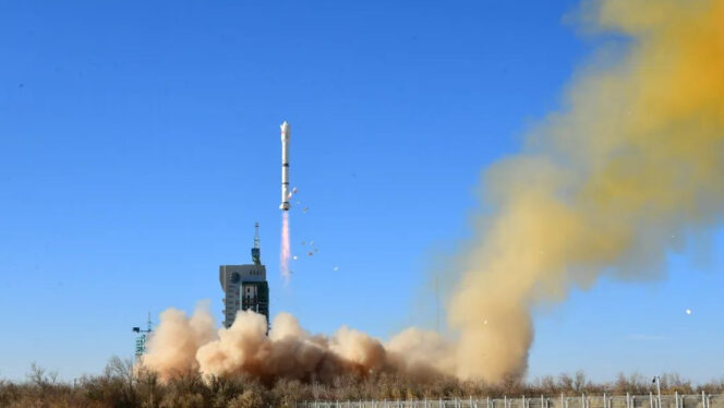 China launches remote-sensing satellite for Egypt (video)