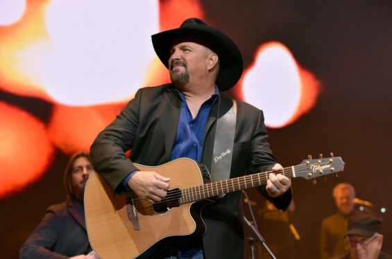 Join Garth Brooks on His Las Vegas Stage Tonight for a Special Holiday Livestream