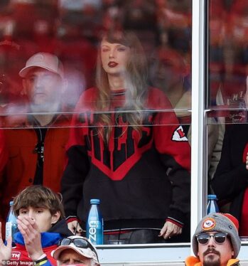 Kansas City Chiefs Owners Give Taylor Swift a Birthday Present