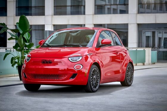 Stellantis is bringing battery swapping to the Fiat 500e