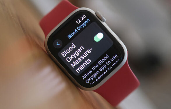 Apple to drop blood oxygen tool from Apple Watches to avoid import ban