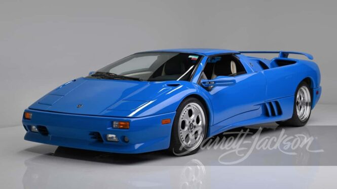 Donald Trump-owned 1997 Lamborghini Diablo sells for $1.1 million