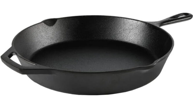 Elevate your cooking at a bargain price with this cast iron skillet, now under $10