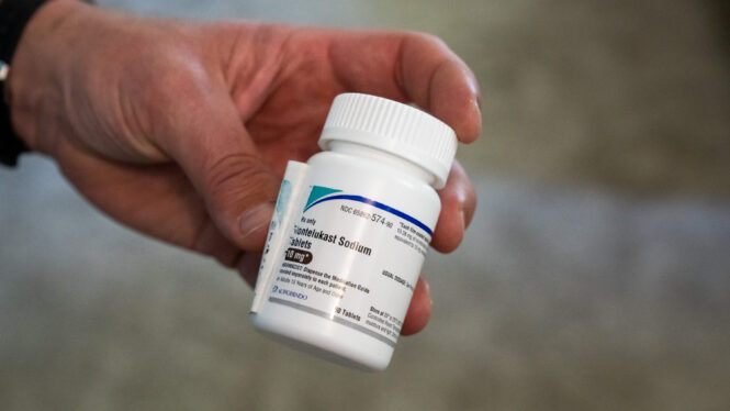 F.D.A. Warned of Mental Side Effects from Asthma Drug, Singulair. Few Were Told.