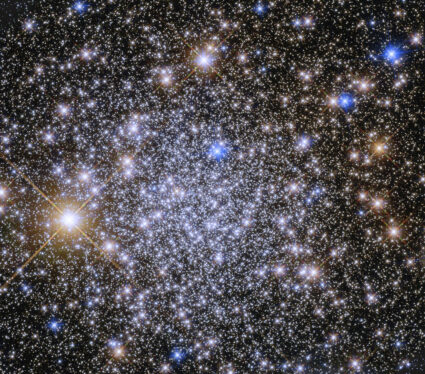 Hubble Glimpses a Bright Galaxy Group