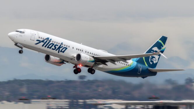 iPhone Survives 16,000-Foot Drop From Alaska Airlines Plane That Blew Apart Mid-Air