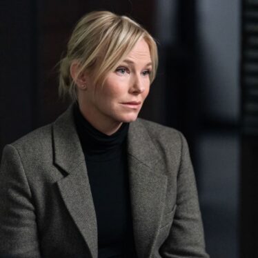 Law & Order: SVU Season 25 Details Reveal The Reason For Kelli Giddish’s Rollins’ Return