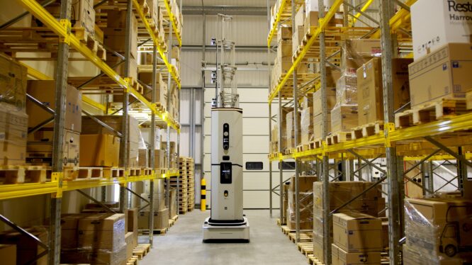 Dexory’s massive shelf-scanning robot comes to North America