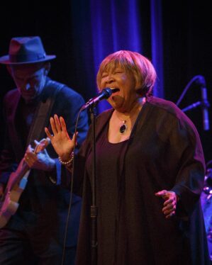 Mavis Staples to Celebrate 85th Birthday With All-Star Concert Featuring Chris Stapleton, Black Pumas & More