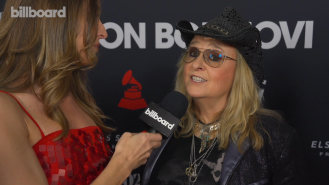 Melissa Etheridge on Performing “Blaze of Glory” for Jon Bon Jovi, Teases Upcoming Tour With Jewel & More | MusiCares Person of the Year 2024