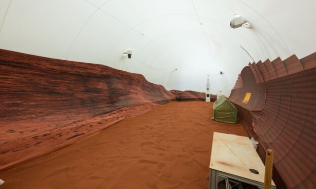 NASA is looking for volunteers to live in its Mars simulation for a year