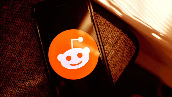 Reddit files for IPO and will let some longtime users buy shares