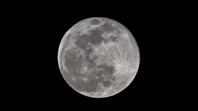 See February’s Full Snow Moon light up the night sky around the world (photos)