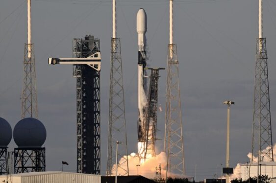 SpaceX launches military satellites tuned to track hypersonic missiles