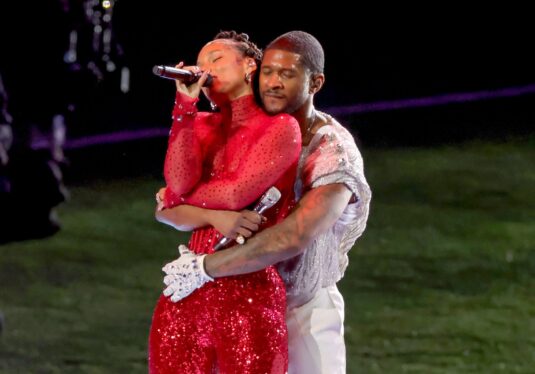 Swizz Beatz Appears to Brush Off Comments About Usher Hugging Up Wife Alicia Keys During Super Bowl Halftime Show