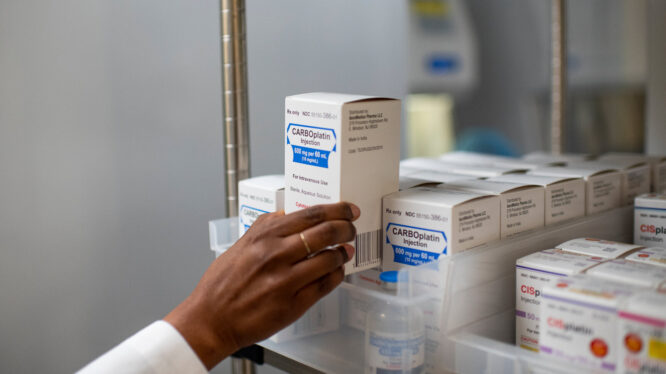 US Agencies Start Inquiry Into Generic Drug Shortages