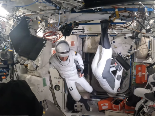 Watch this astronaut’s ‘space waltz’ on the ISS