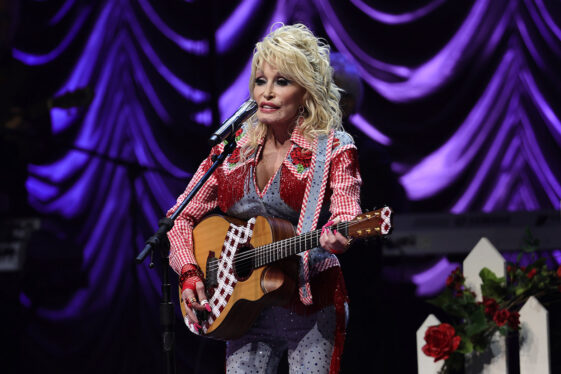 Dolly Parton’s ‘Jolene’: 10 Best Covers