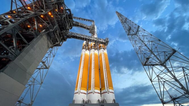 Final Delta IV Heavy launch scrubbed minutes before liftoff