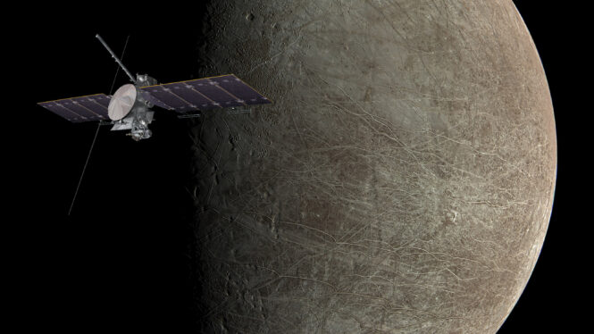 If there’s life on Europa, solar sails could help us find it