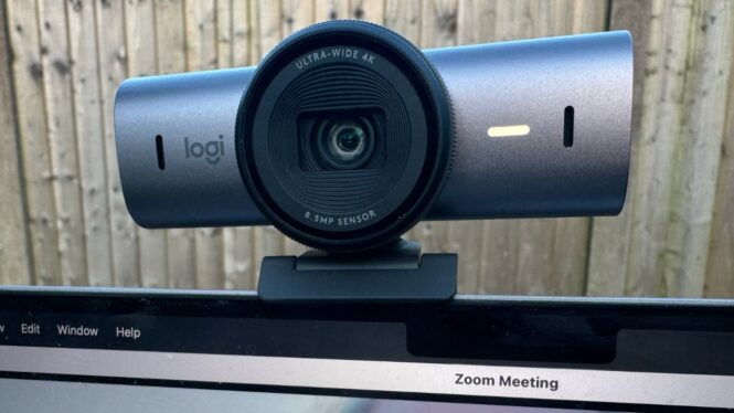 Logitech MX Brio 4K Webcam Review: A Low Light Champion