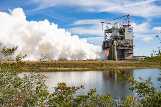 NASA Conducts Full-Duration Artemis Moon Rocket Engine Test