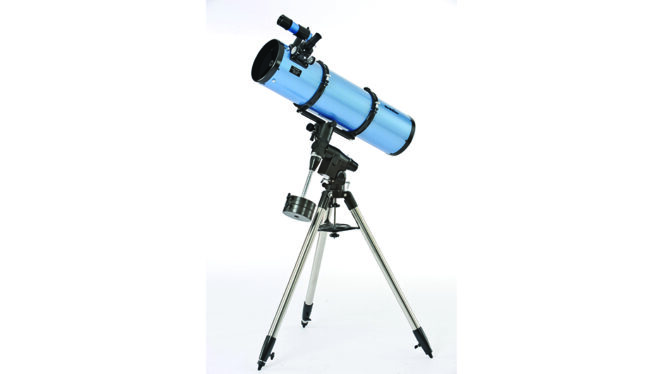 Sky-Watcher 200P EQ5 telescope review