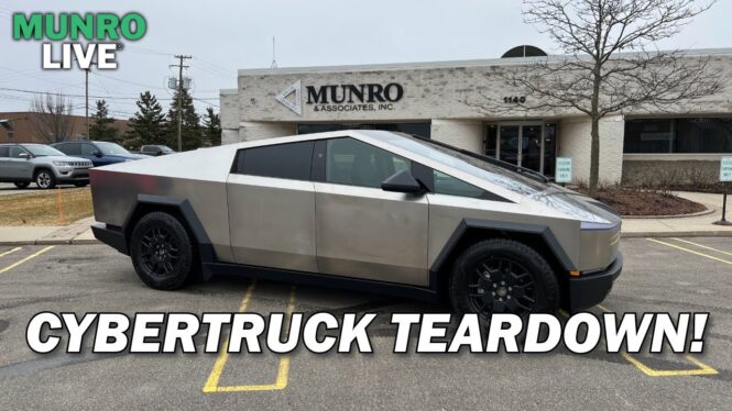 Tesla Cybertruck is difficult to maneuver, Sandy Munro says, and he hit a wall with it