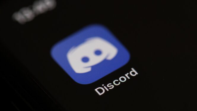 Ads on Discord, AT&T passcode resets, and podcast changes for Android users