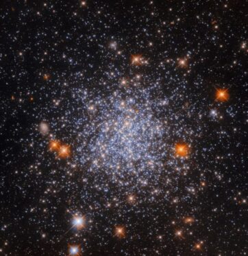 Daily Telescope: A shiny cluster of stars in a nearby galaxy