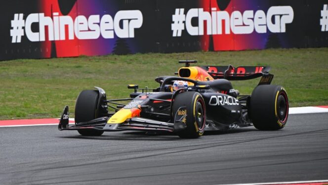 Max Verstappen takes pole for Chinese GP ahead of teammate Sergio Perez