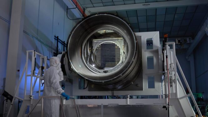 Say ‘Cheese,’ Universe: Scientists Complete Construction of the Biggest Digital Camera Ever