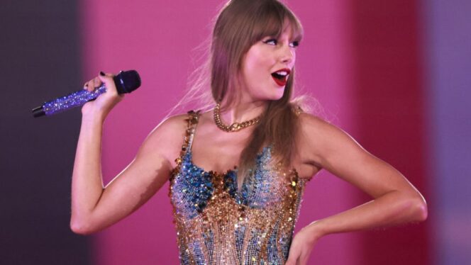 Taylor Swift Is Officially a Billionaire