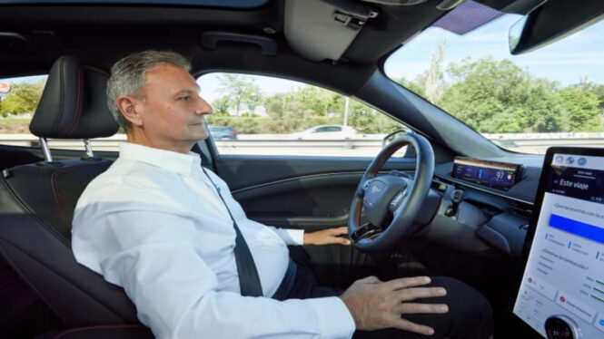 IIHS and senators urge NHTSA to take action on automated driver assists