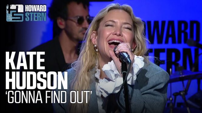 Kate Hudson Performs ‘Gonna Find Out’ & Classic 80s Cover on ‘The Howard Stern Show’